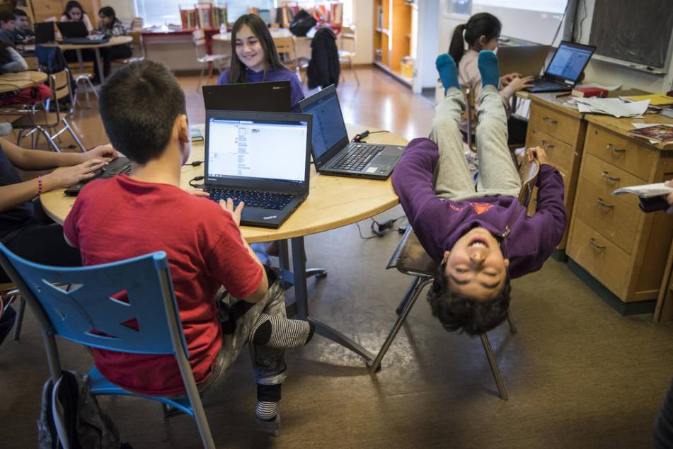 Här blir Botkyrkaeleverna datahackers
